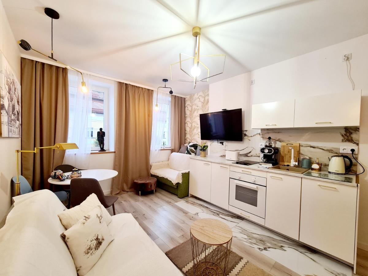 Apartamenty Przy Ratuszu 볼레스와비에츠 외부 사진