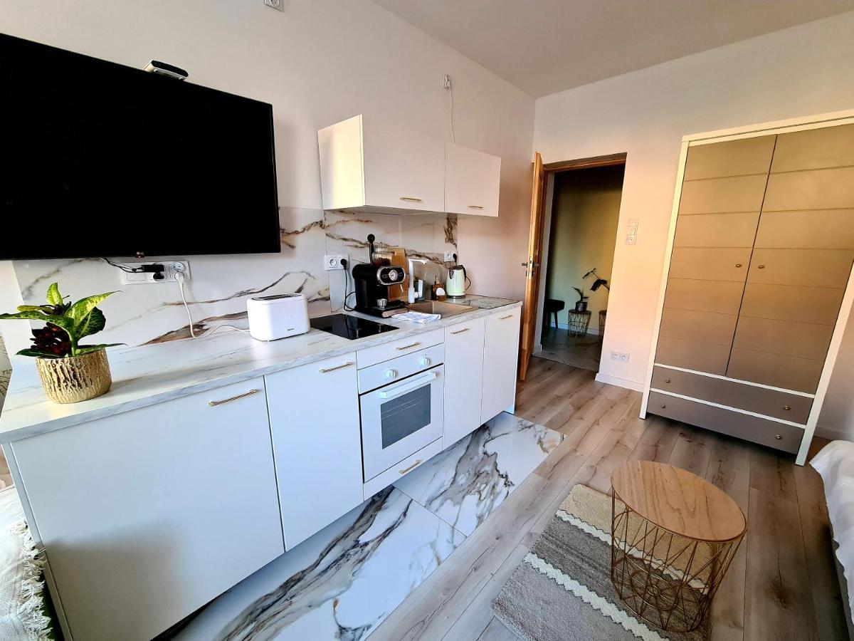 Apartamenty Przy Ratuszu 볼레스와비에츠 외부 사진