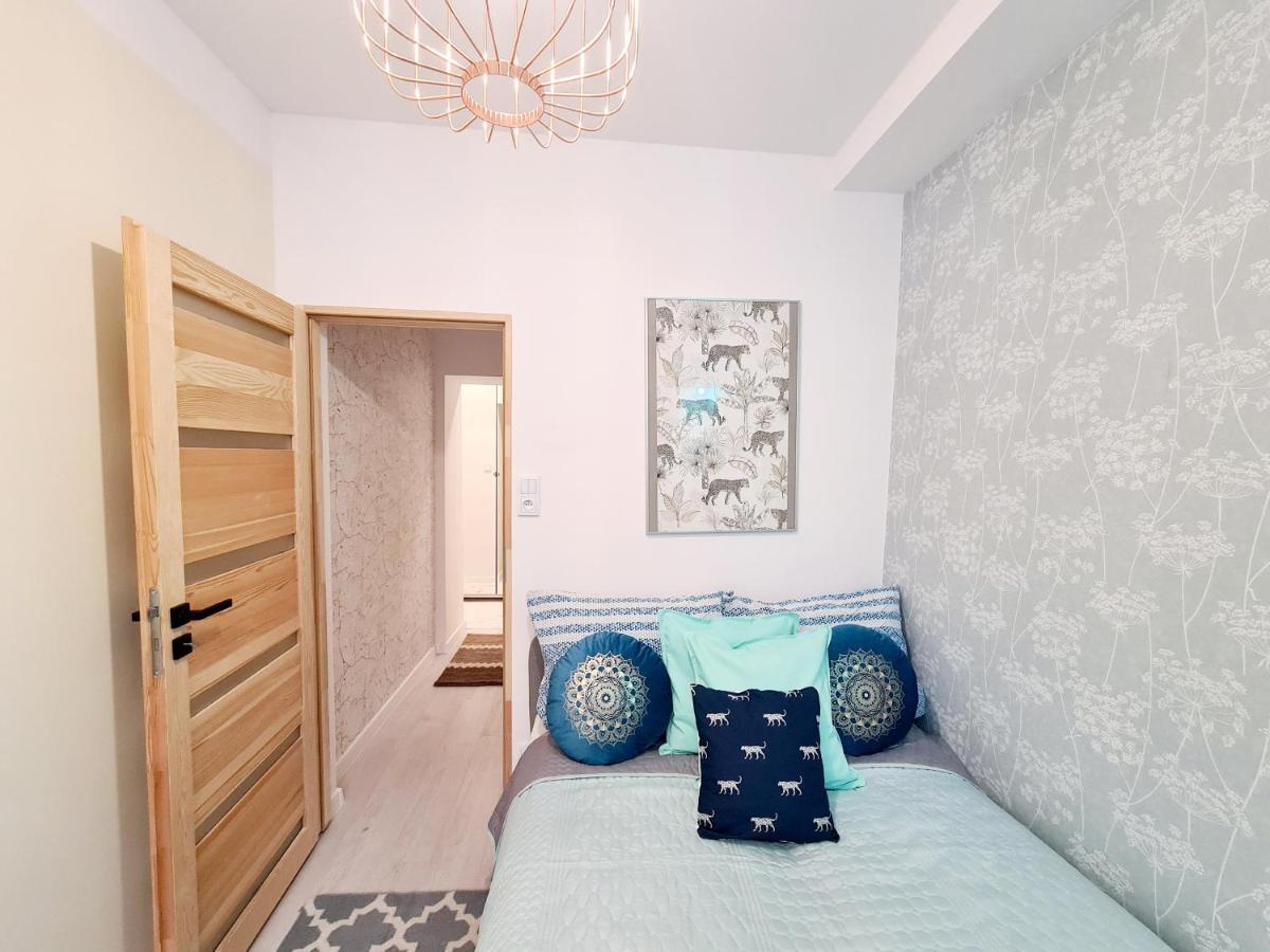 Apartamenty Przy Ratuszu 볼레스와비에츠 외부 사진