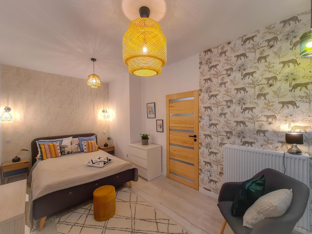 Apartamenty Przy Ratuszu 볼레스와비에츠 외부 사진
