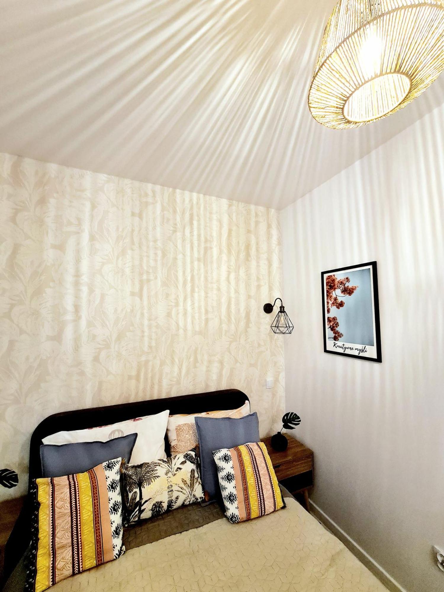 Apartamenty Przy Ratuszu 볼레스와비에츠 외부 사진